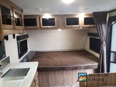 2019 Jayco Jay Feather - Photo 17