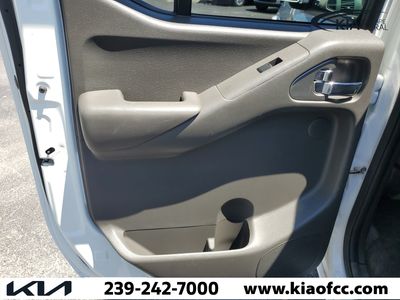 2017 Nissan Frontier - Photo 13