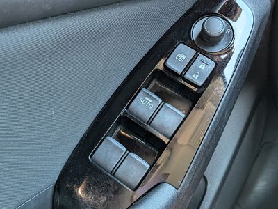 2017 Mazda Mazda3 4-Door — photo 20 view
