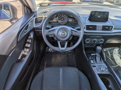 2017 Mazda Mazda3 4-Door — photo 15 view