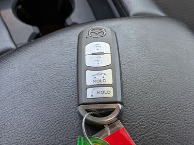 2017 Mazda Mazda3 4-Door — photo 31 view
