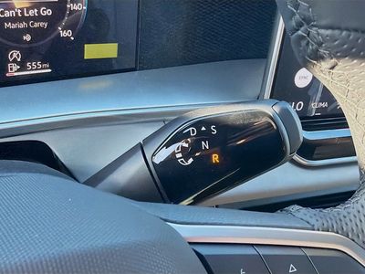 2026 Volkswagen Tiguan — photo 15 view