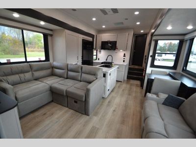 2026 Jayco Seismic - Photo 8