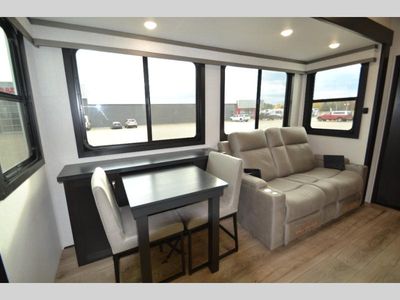 2026 Jayco Seismic - Photo 11