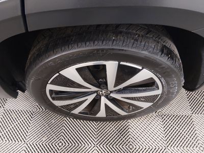 2024 Volkswagen Taos - Photo 10