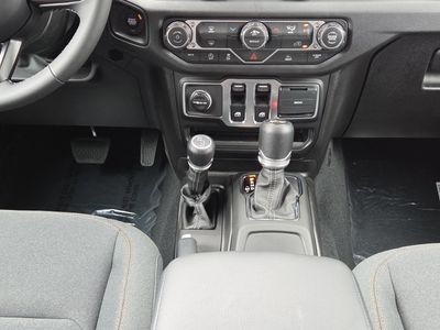 2026 Jeep Wrangler — photo 21 view