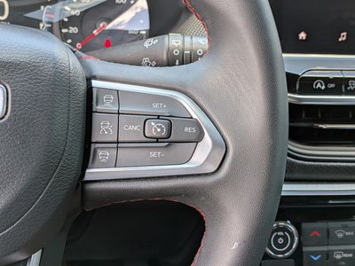 2024 Jeep Compass — photo 25 view