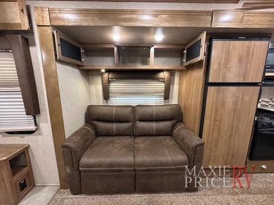 2018 Forest River Rockwood Signature Ultra Lite - Photo 14