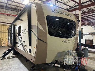 2018 Forest River Rockwood Signature Ultra Lite - Photo 1
