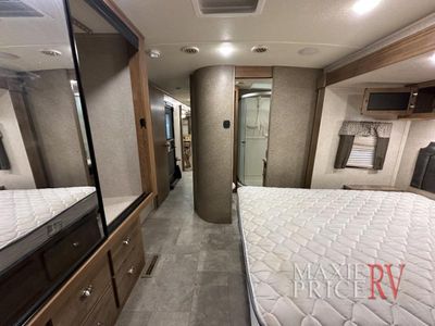 2018 Forest River Rockwood Signature Ultra Lite - Photo 25