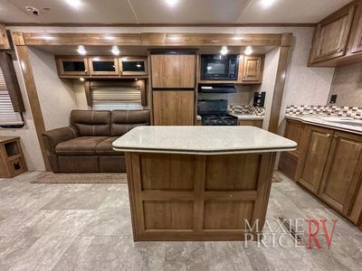 2018 Forest River Rockwood Signature Ultra Lite - Photo 15