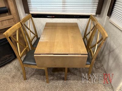 2018 Forest River Rockwood Signature Ultra Lite - Photo 12