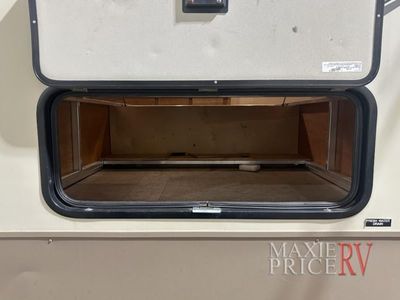 2018 Forest River Rockwood Signature Ultra Lite - Photo 6