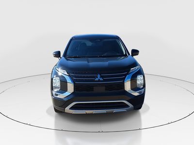 2024 Mitsubishi Outlander — side profile view