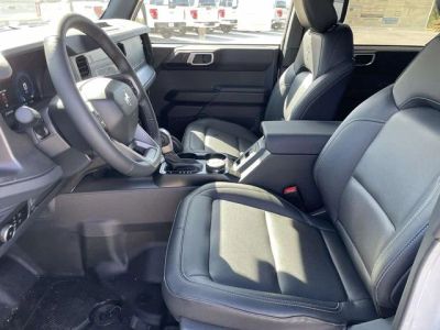 2026 Ford Bronco — photo 12 view
