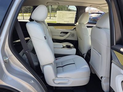 2026 Mazda CX-90 — photo 16 view