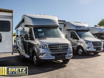 2026 Tiffin Motorhomes Wayfarer — side profile view