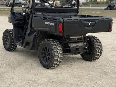 2026 Can-Am Defender HD7 - Photo 11