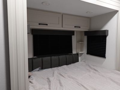 2026 Grand Design Momentum G-Class — photo 8 view
