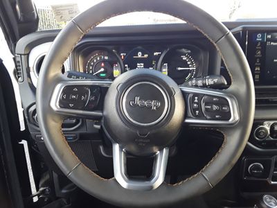 2024 Jeep Wrangler 4xe - Photo 9