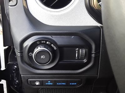 2024 Jeep Wrangler 4xe - Photo 12
