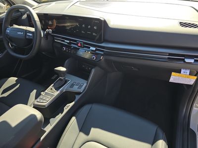 2026 Kia Sportage — photo 12 view