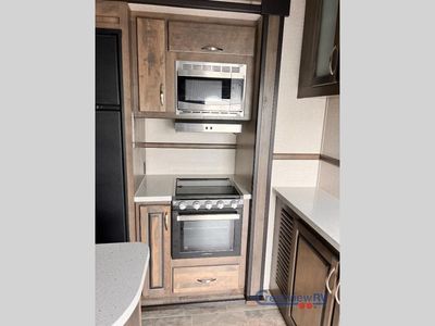 2020 Dutchmen RV Triton — photo 13 view