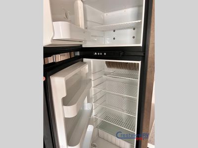 2020 Dutchmen RV Triton — photo 12 view