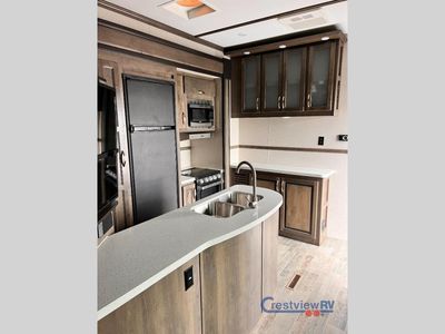 2020 Dutchmen RV Triton — photo 9 view