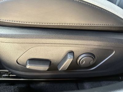 2025 Kia K5 - Photo 14