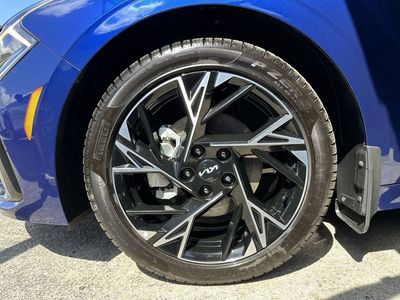 2025 Kia K5 - Photo 18