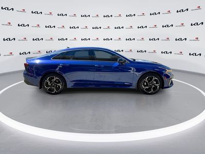 2025 Kia K5 - Photo 9