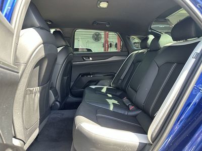 2025 Kia K5 - Photo 24