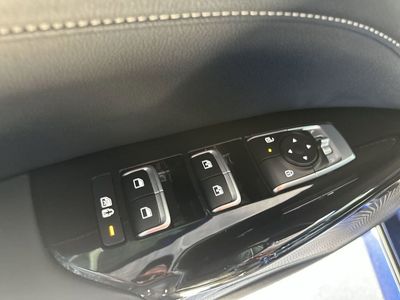 2025 Kia K5 - Photo 15