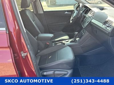 2021 Volkswagen Tiguan - Photo 3