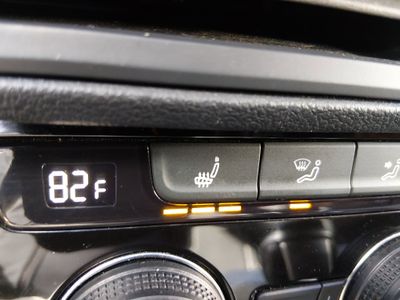 2024 Volkswagen Jetta — photo 17 view