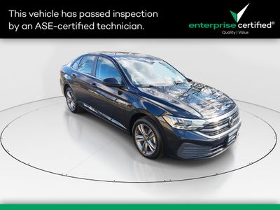 2024 Volkswagen Jetta SE Auto — front three-quarter view