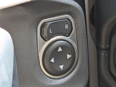 2026 Jeep Wrangler — photo 24 view