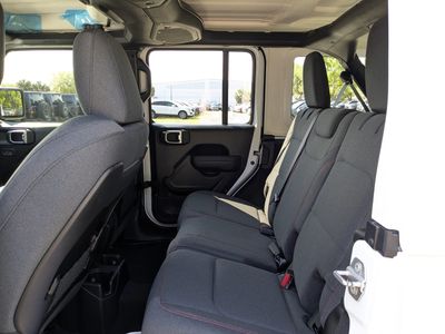 2026 Jeep Wrangler — photo 13 view