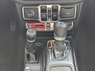 2026 Jeep Wrangler — photo 19 view