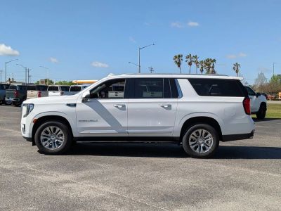 2021 GMC Yukon XL — photo 11 view