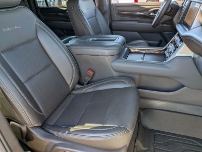 2021 GMC Yukon XL — photo 16 view