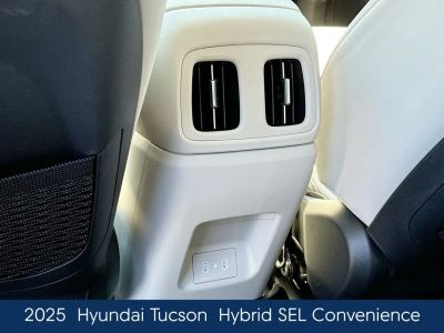 2025 Hyundai Tucson Hybrid - Photo 37