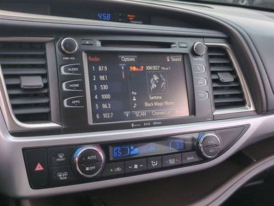 2019 Toyota Highlander — photo 11 view