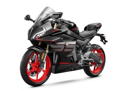 2026 CFMOTO 450SS — front three-quarter view