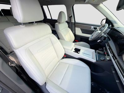 2025 Hyundai Santa Fe — photo 14 view