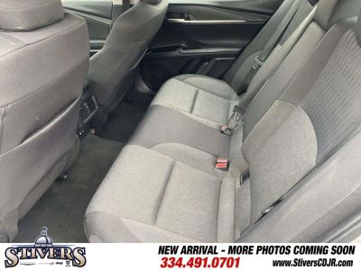 2025 Toyota Camry - Photo 14