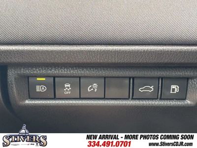 2025 Toyota Camry - Photo 34