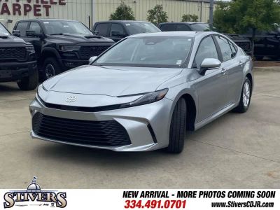 2025 Toyota Camry - Photo 38