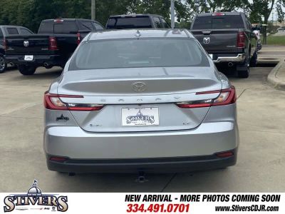 2025 Toyota Camry - Photo 7